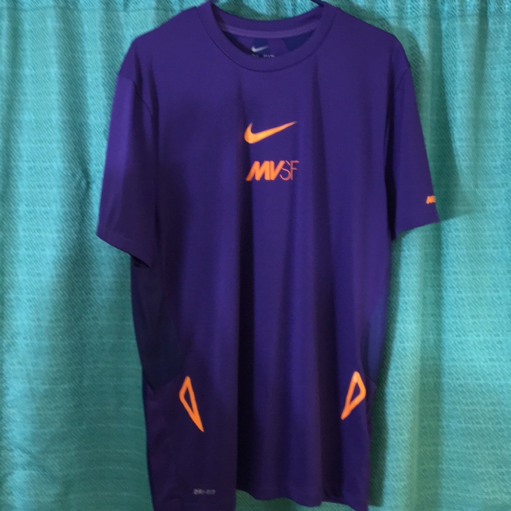 EUC NIKE MECURIAL XL DRI-FIT